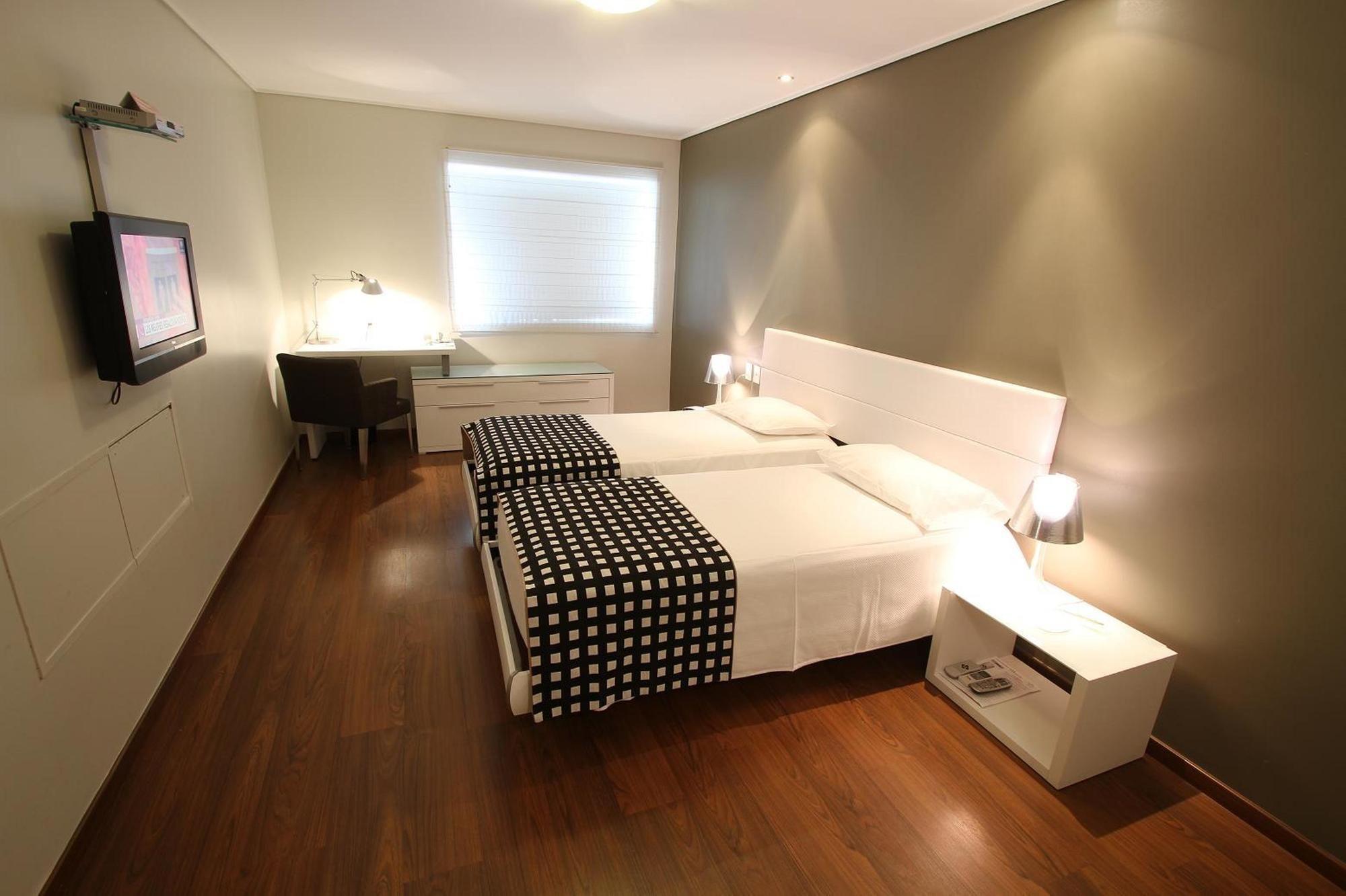 Regency Golf - Hotel Urbano Montevideo Eksteriør billede