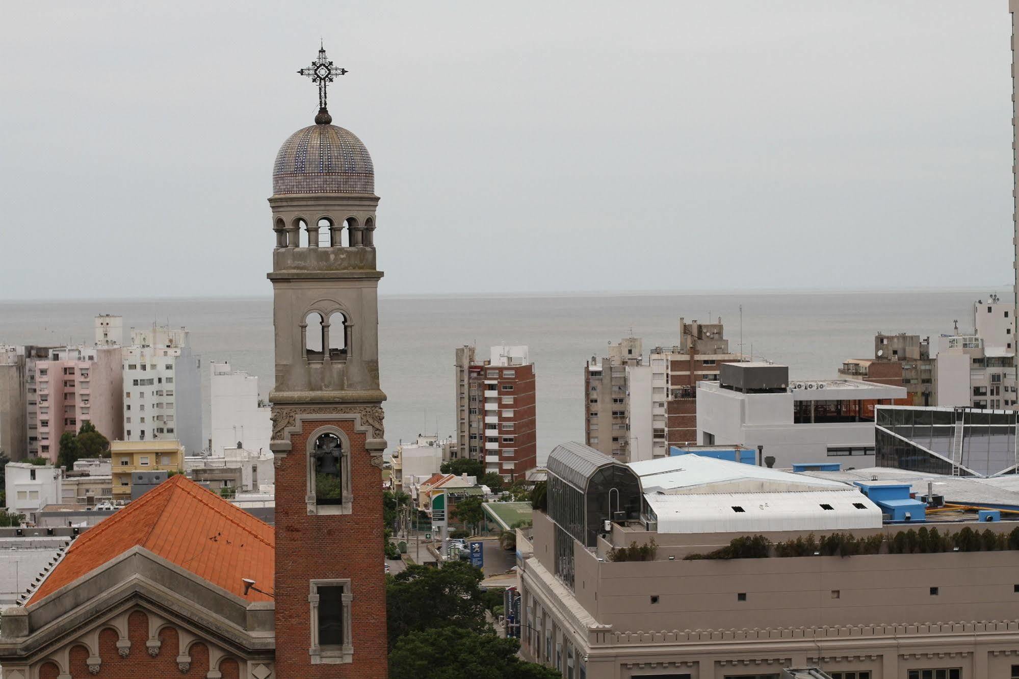 Regency Golf - Hotel Urbano Montevideo Eksteriør billede
